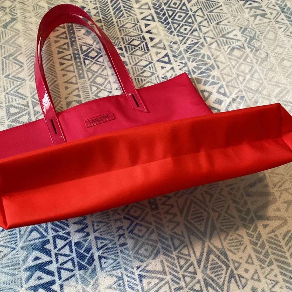Lancôme Red & Pink Shoulder Tote - Picture 7 of 8